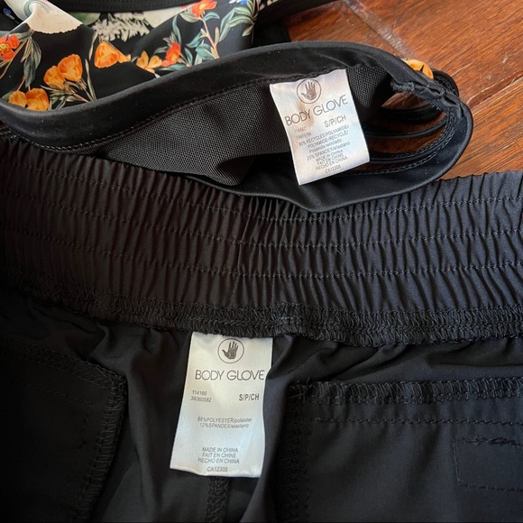 Body Glove Swim/Active top and shorts. - Picture 3 of 5